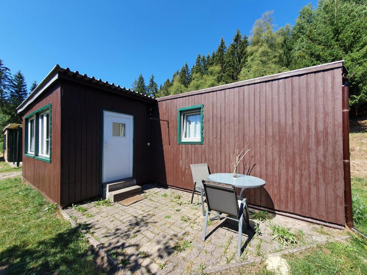 Ferienhaeuser & Bungalows - Naturcamp Meyersgrund Im Thueringer Wald 일메나우 객실 사진