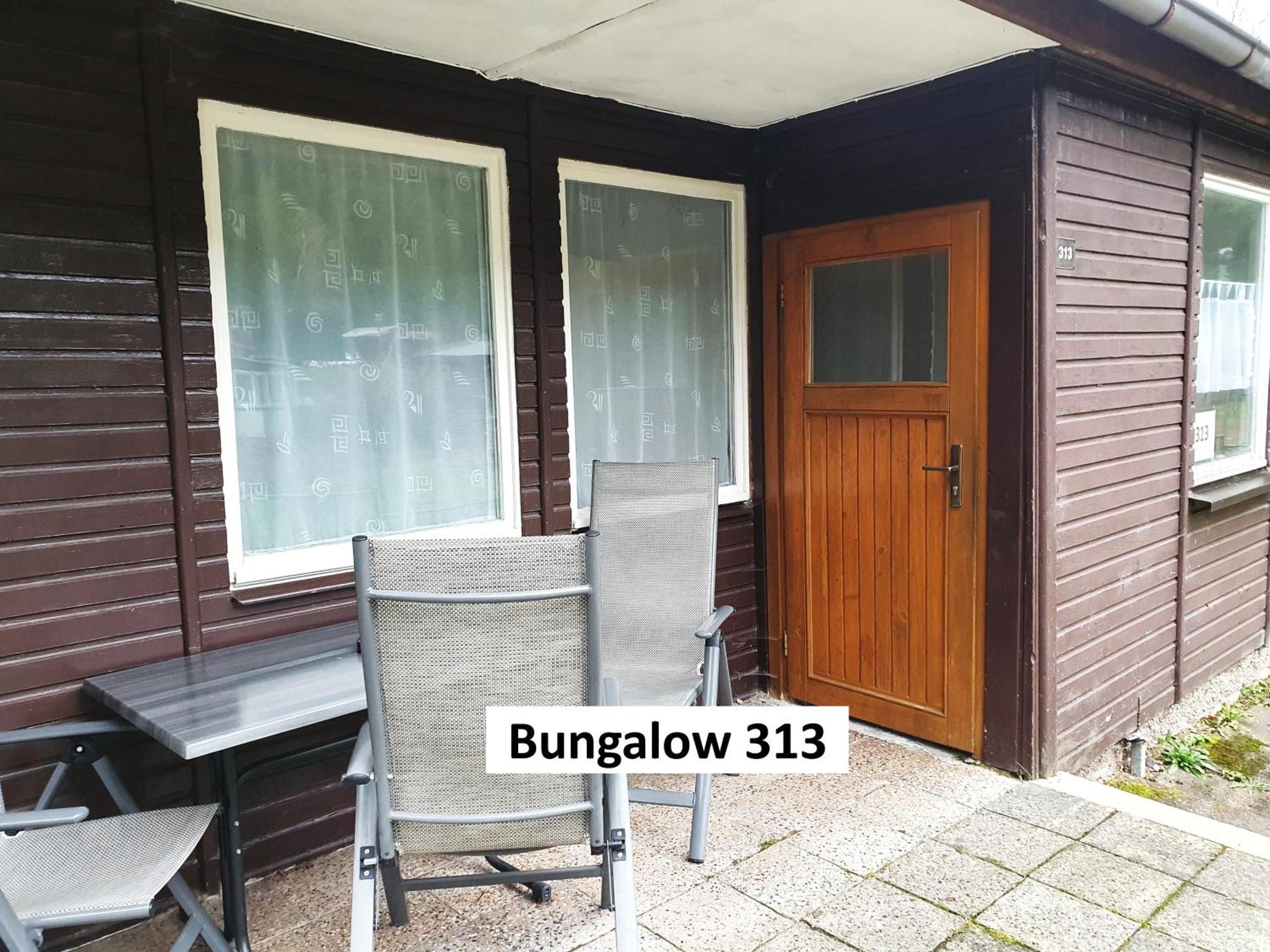 Ferienhaeuser & Bungalows - Naturcamp Meyersgrund Im Thueringer Wald 일메나우 객실 사진